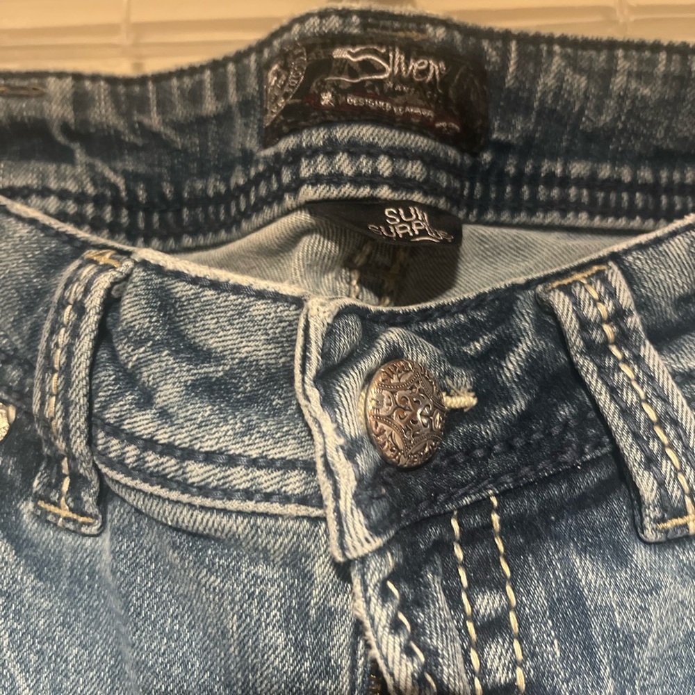 Women’s jeans